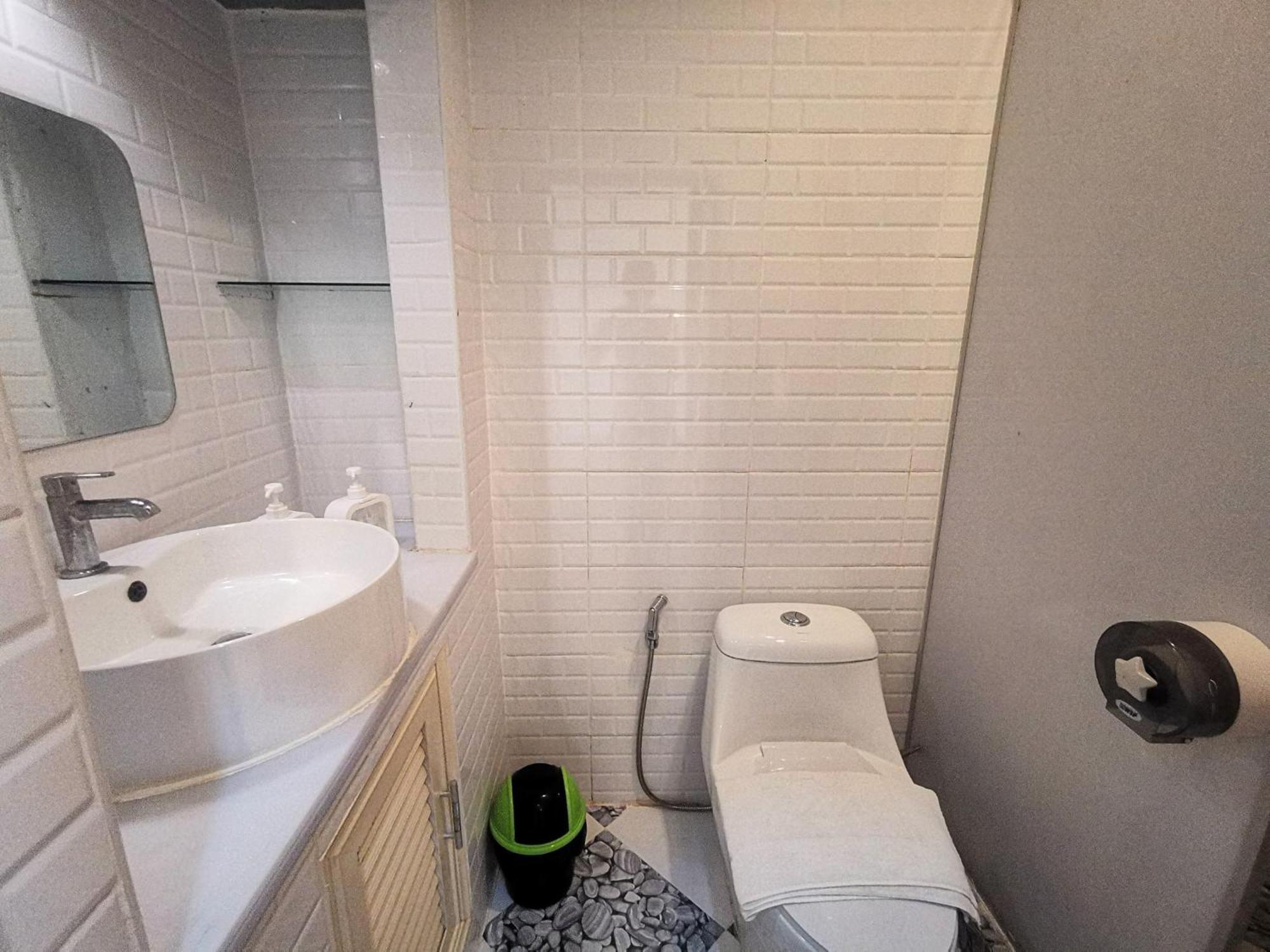 Kan Home Hotel Kanchanaburi Dış mekan fotoğraf